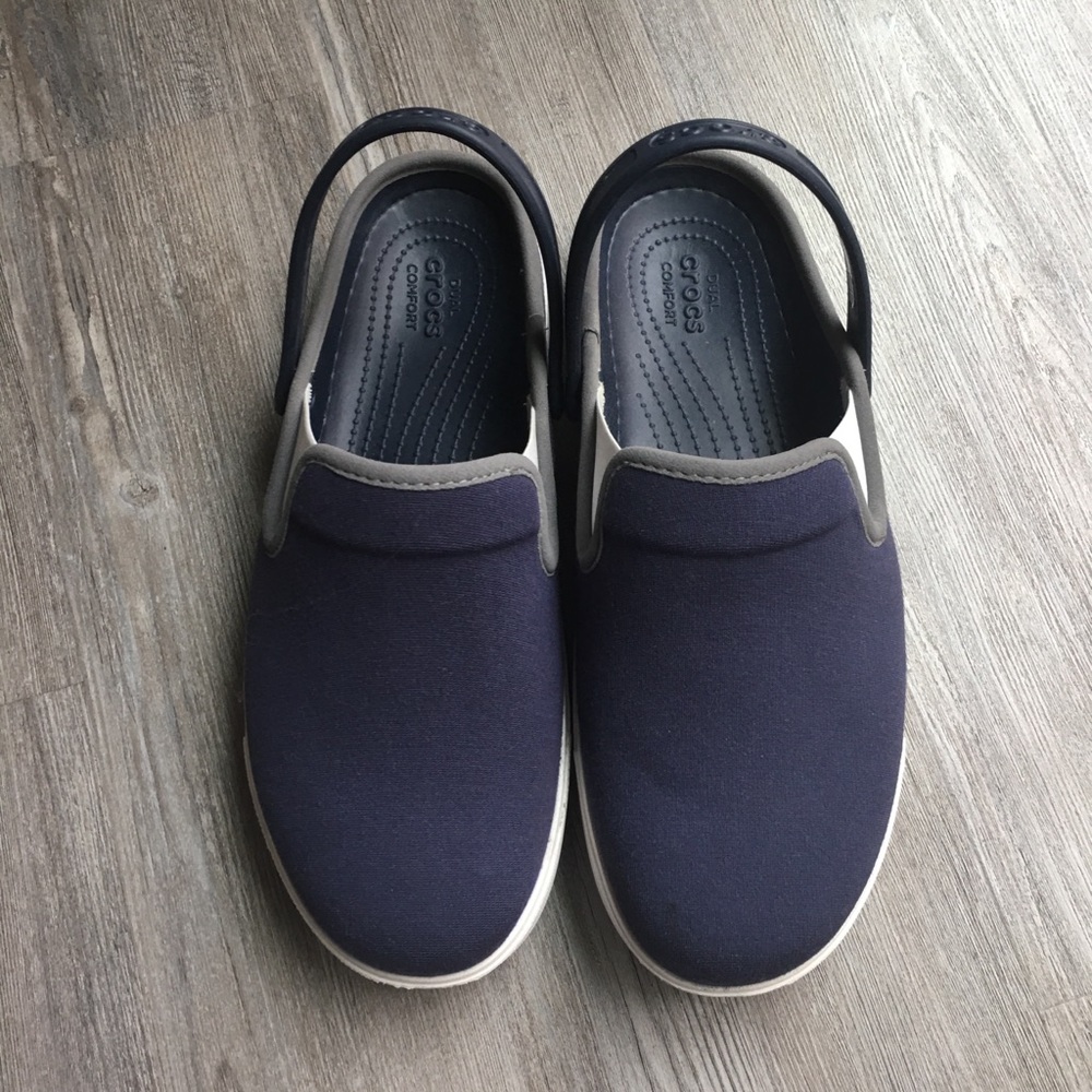Crocs blue size 11